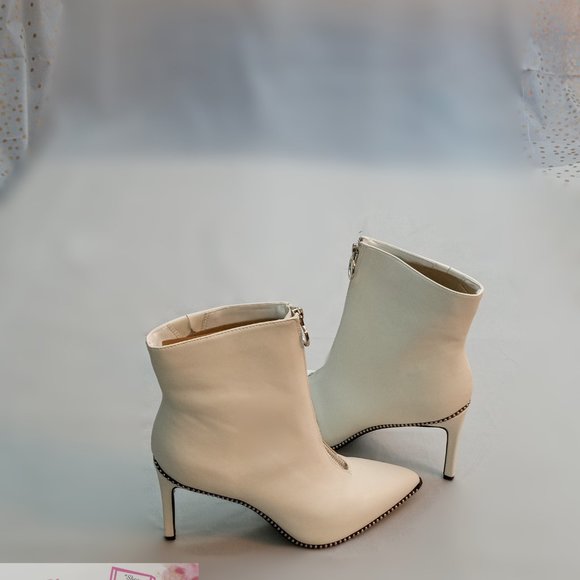 Bar III Briget Booties - Picture 3 of 5